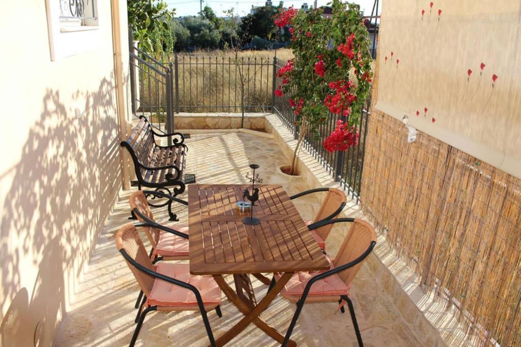 New, Modern, Bright And Independent Apartment 83 M2, With Garden, 5Min To The Beach And The City Center Kalamata Luaran gambar