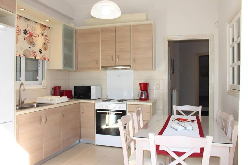 New, Modern, Bright And Independent Apartment 83 M2, With Garden, 5Min To The Beach And The City Center Kalamata Luaran gambar